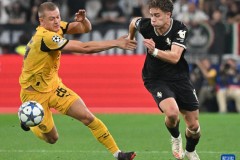 西甲德比大战：马德里竞技逆袭皇马，绝杀逆转成经典