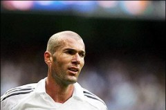 巴萨女足逆境翻盘逆转夺冠，书写女足历史新篇章